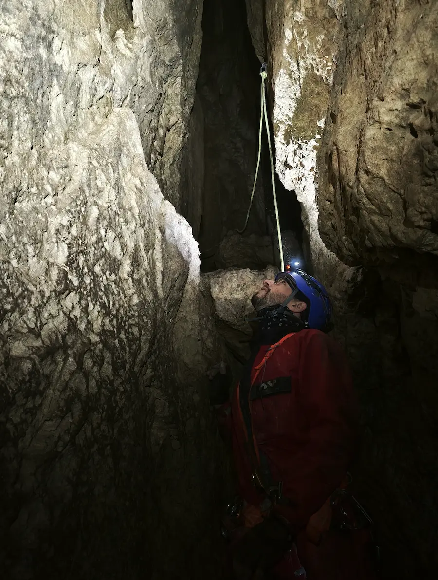 VIP private tour spéléologie dans le Jura