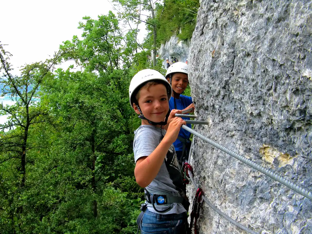Via ferrata activities for young people in the Jura